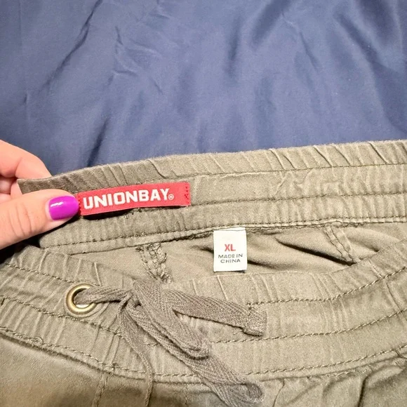 UNIONBAY women’s Jogger Pants - Olive Green EUC - Picture 3 of 4